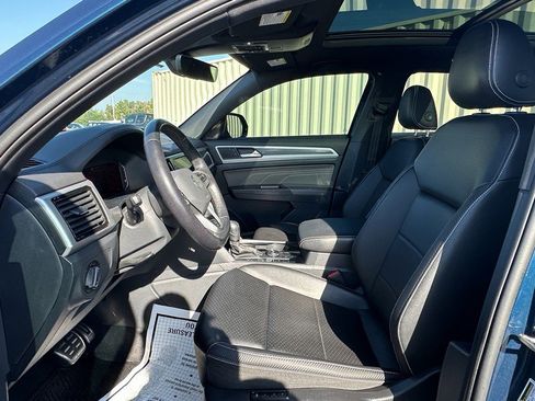 Used 2023 Volkswagen Atlas Cross Sport SEL R-Line image 19