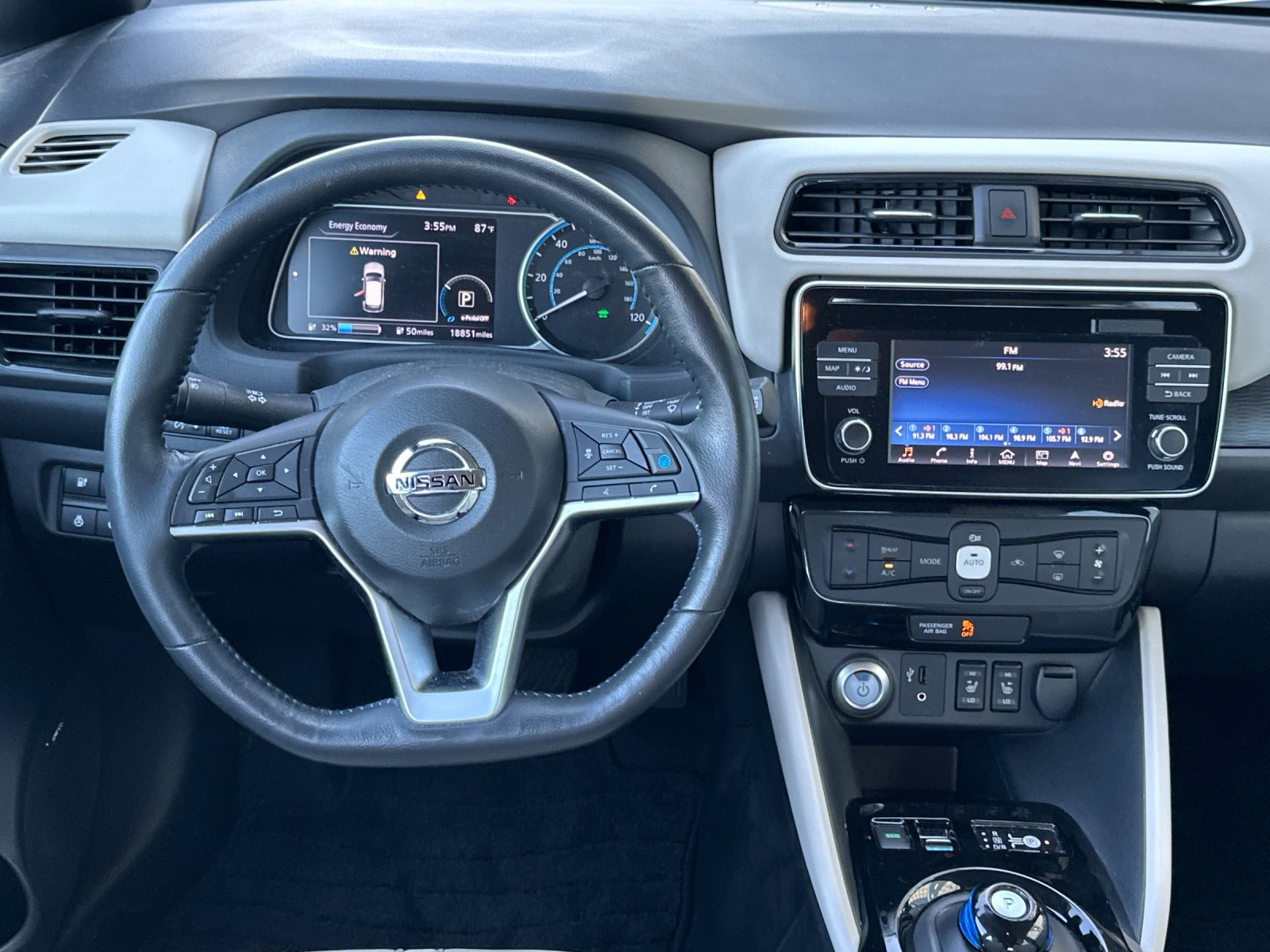 Used 2018 Nissan Leaf SL w/ SL Technology Package FWD image 13