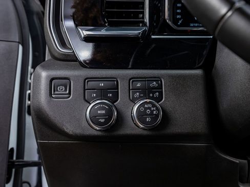 Used 2024 GMC Sierra 3500 SLE image 22