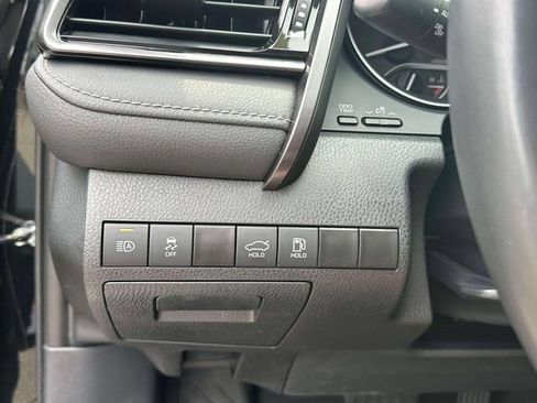 Used 2023 Toyota Camry SE AWD/4WD image 19