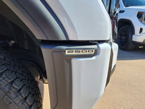 New 2026 GMC Sierra 2500 Denali Ultimate image 12