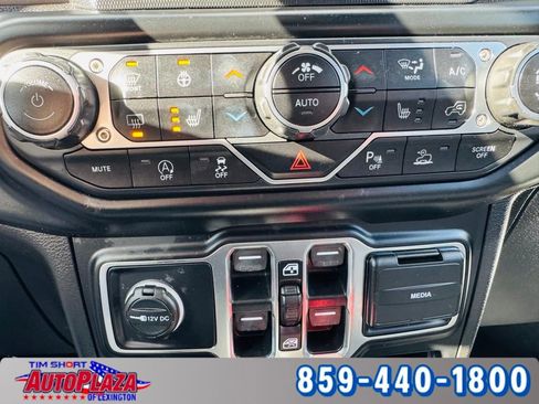 Used 2022 Jeep Gladiator Overland image 36