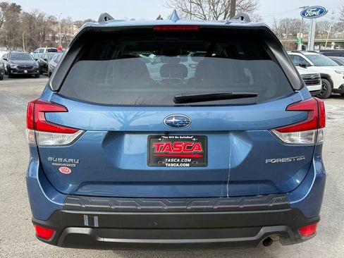 Used 2023 Subaru Forester Premium image 7