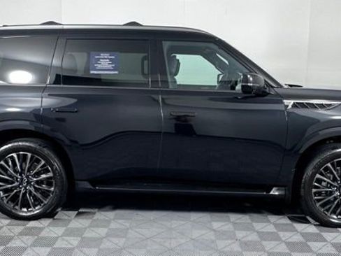 Certified 2025 INFINITI QX80 Autograph w/ Autograph Exterior Package AWD/4WD image 9
