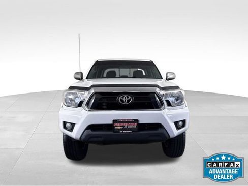 Used 2015 Toyota Tacoma 4x4 Double Cab w/ TRD Off-Road Package image 2