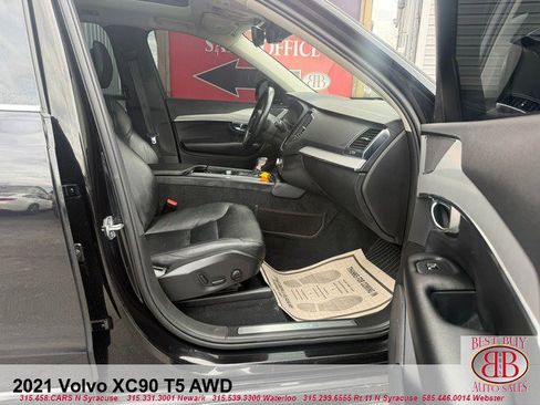 Used 2021 Volvo XC90 T5 Momentum w/ Protection Package Premier image 14