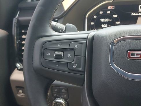 Used 2024 GMC Sierra 1500 AT4 w/ AT4 Premium Package AWD/4WD image 31