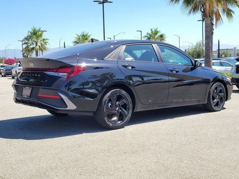 New 2026 Hyundai Elantra Sport FWD image 4