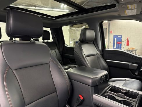 Certified 2024 Ford F250 Lariat AWD/4WD image 9