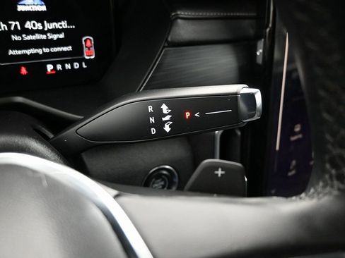 Used 2025 GMC Acadia Elevation image 18