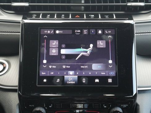 New 2025 Jeep Grand Cherokee Laredo X w/ Luxury Tech Group I image 22