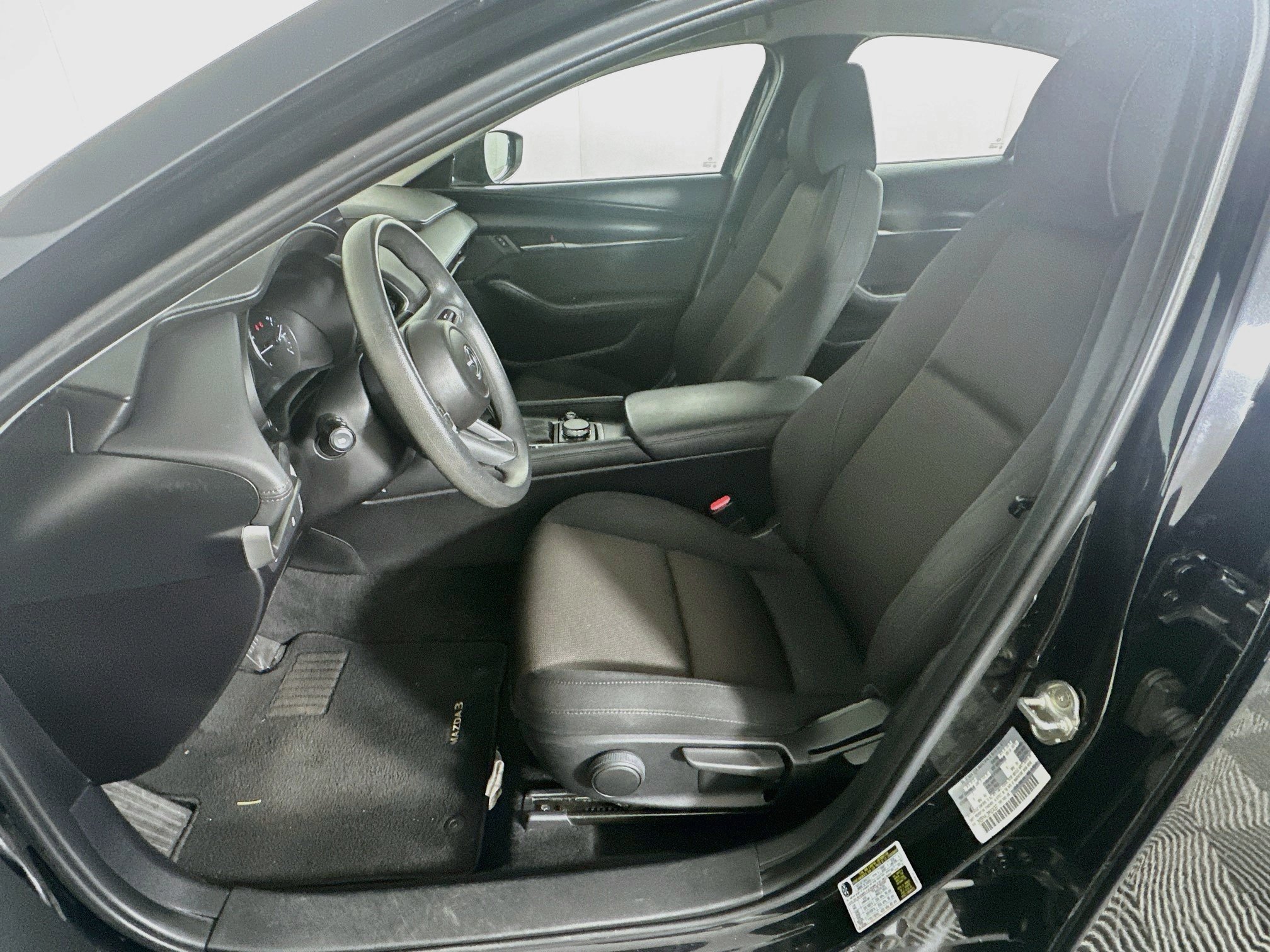 Used 2021 MAZDA MAZDA3 s FWD image 13