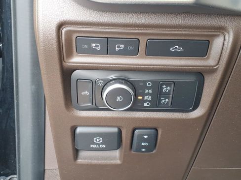 Used 2021 Ford F150 King Ranch w/ Equipment Group 601A High AWD/4WD image 17