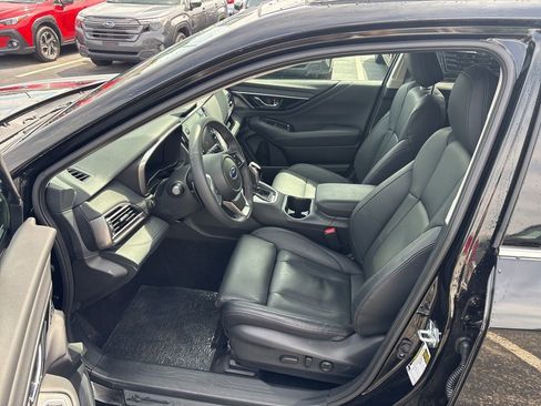 Certified 2025 Subaru Outback Touring AWD/4WD image 9