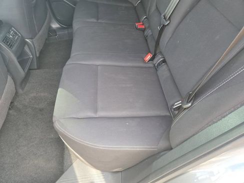 Used 2023 Nissan Rogue S image 27