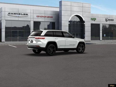 New 2026 Jeep Grand Cherokee Limited image 8