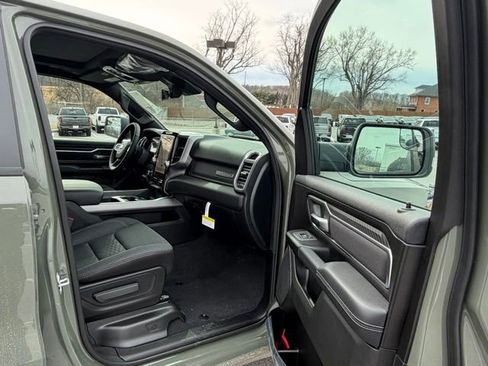 New 2026 RAM 1500 4x4 Crew Cab image 27