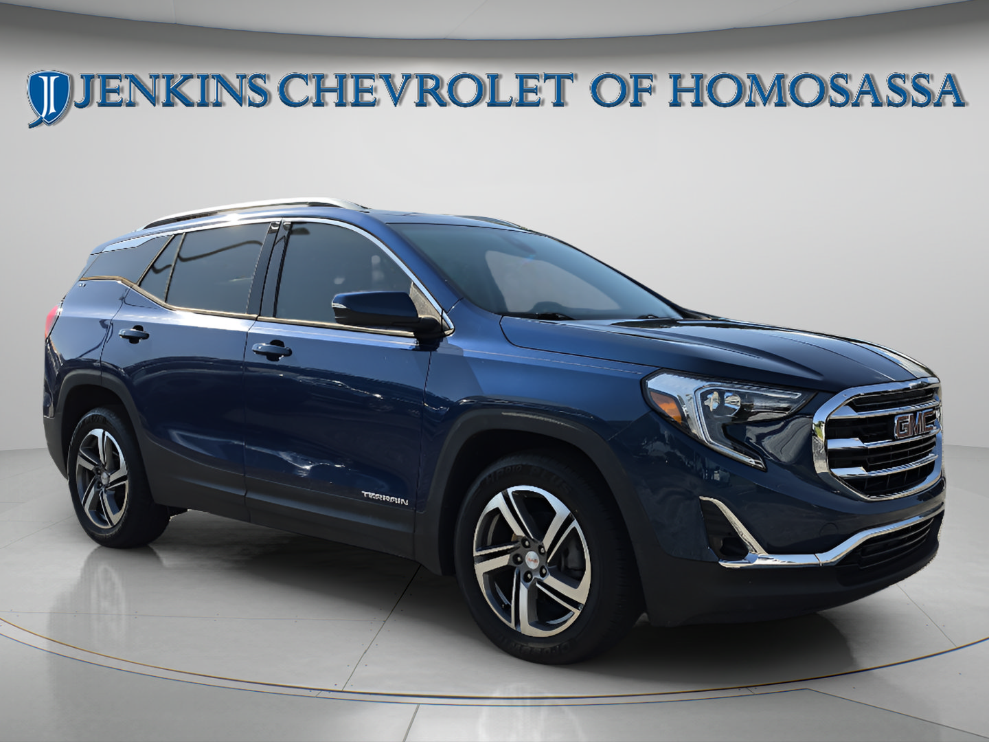 Used 2020 GMC Terrain SLT w/ Preferred Package FWD image 2