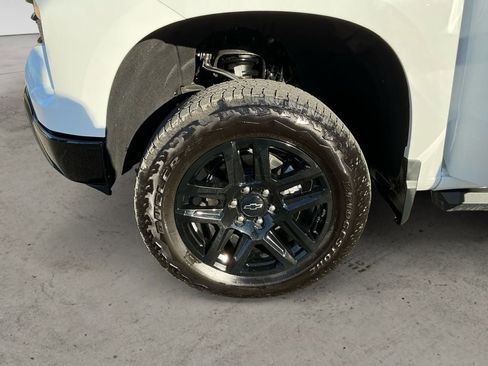 Used 2025 Chevrolet Silverado 1500 LT Trail Boss w/ LT Trail Boss Premium Package image 14