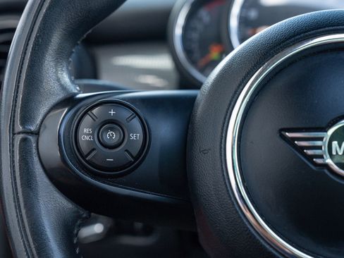 Used 2020 MINI Cooper 2-Door Hardtop FWD image 27