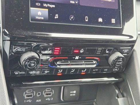 New 2026 Jeep Grand Cherokee Laredo X image 25