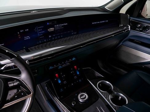 Used 2025 Cadillac Escalade IQ Sport 2 image 21