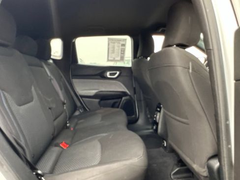 Used 2025 Jeep Compass Sport AWD/4WD image 27