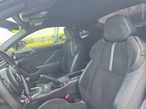 Used 2023 Toyota GR86 Premium RWD image 11