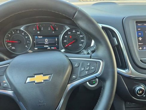 Used 2024 Chevrolet Equinox LT AWD/4WD image 12