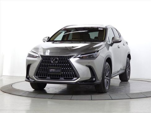 Certified 2025 Lexus NX 350 AWD image 3