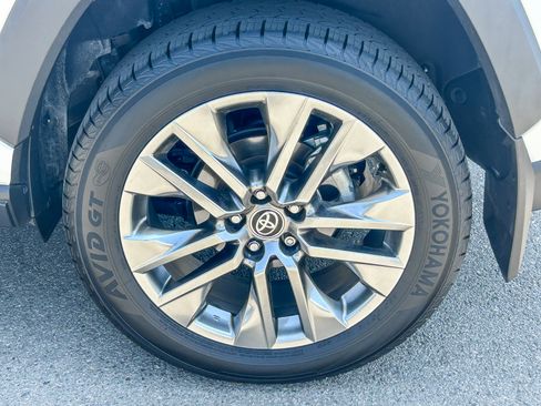 Used 2025 Toyota RAV4 XLE Premium FWD image 11