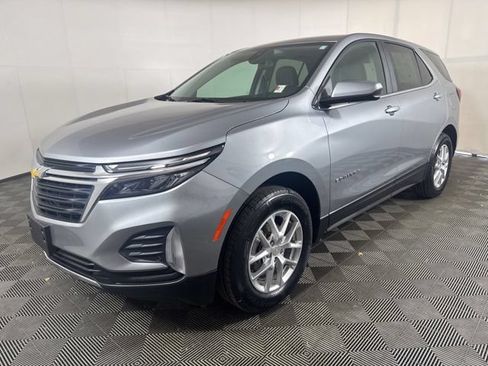 Used 2024 Chevrolet Equinox LT AWD/4WD image 8