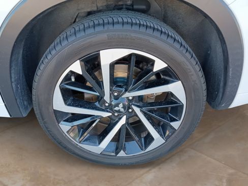 Used 2023 Mitsubishi Outlander SEL FWD image 31