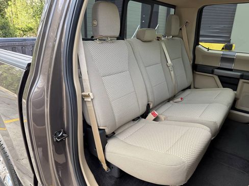 Used 2017 Ford F150 XLT w/ Equipment Group 302A Luxury image 19