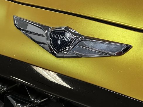 Used 2019 Genesis G70 3.3T Advanced w/ Sport Package image 11