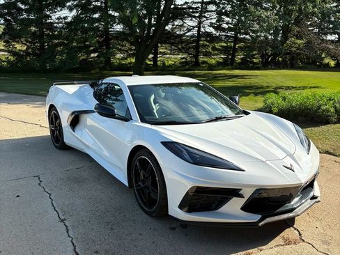 Used 2020 Chevrolet Corvette Stingray Premium Conv w/ 3LT Preferred Equipment Group RWD image 6