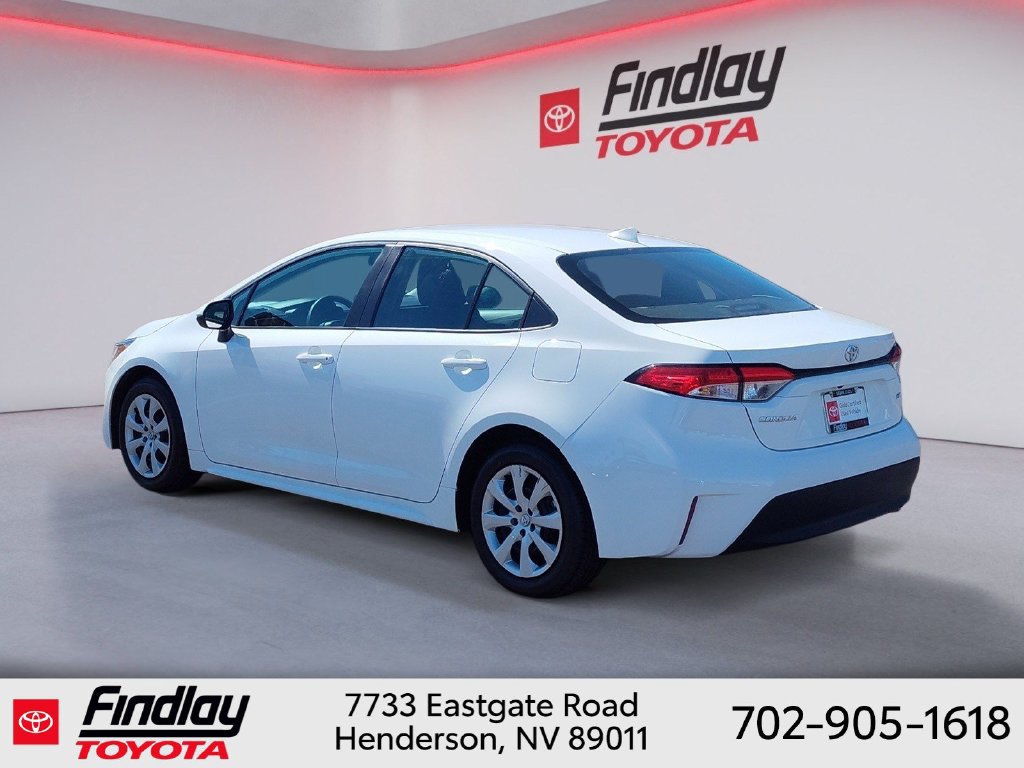 Certified 2025 Toyota Corolla LE FWD image 3
