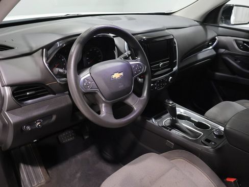 Used 2020 Chevrolet Traverse LS AWD/4WD image 16
