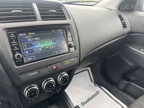 Used 2025 Mitsubishi Outlander Sport ES AWD/4WD image 22