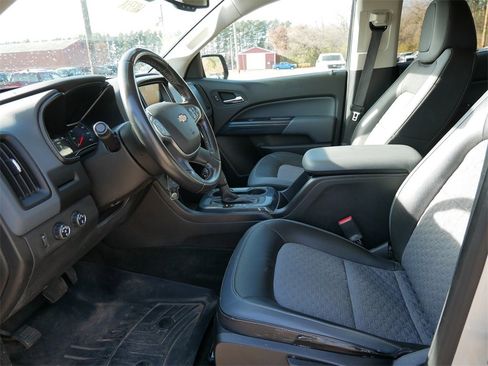 Used 2015 Chevrolet Colorado Z71 image 14