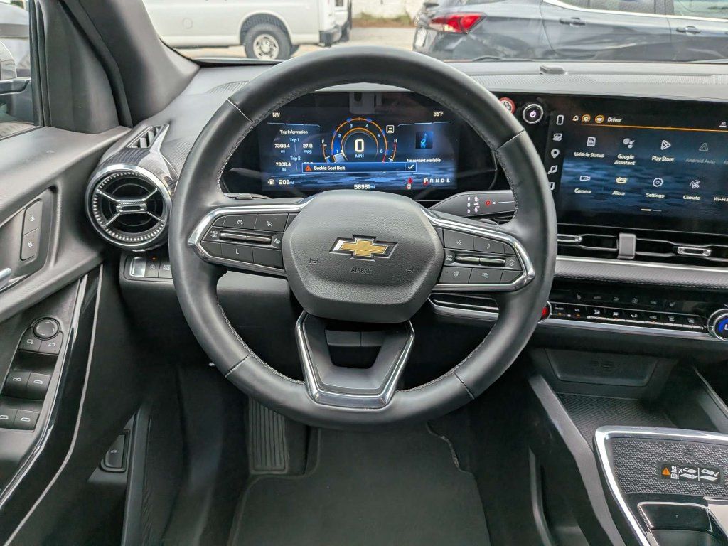 Used 2025 Chevrolet Equinox LT w/ Convenience Package II FWD image 15