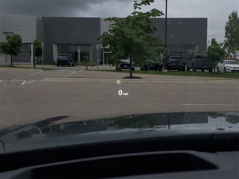 New 2026 Land Rover Range Rover Velar Dynamic SE image 14