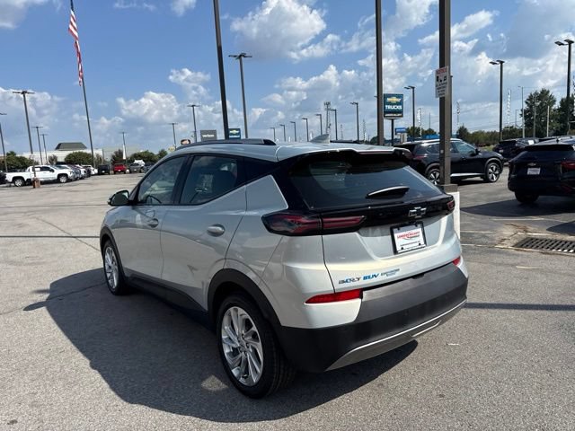 Used 2023 Chevrolet Bolt EUV LT w/ Comfort Package FWD image 28