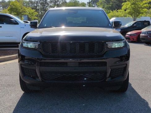 Certified 2022 Jeep Grand Cherokee L Laredo RWD image 9