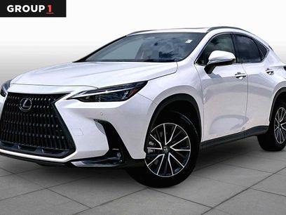 Used 2025 Lexus NX 250 FWD w/ Towing Package (2000 Lbs)