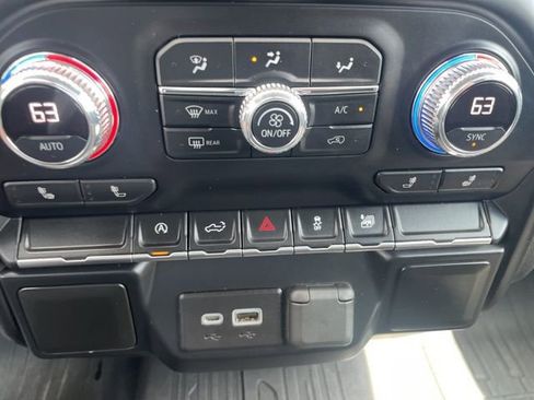 Used 2020 GMC Sierra 1500 SLE w/ SLE Value Package AWD/4WD image 27