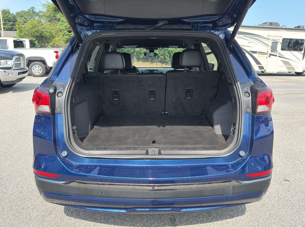 Used 2023 Chevrolet Equinox RS AWD/4WD image 9