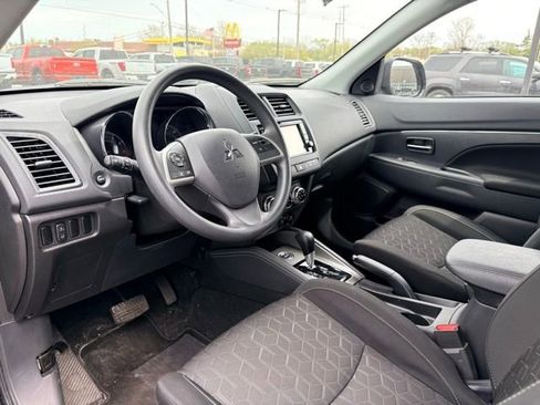 Used 2024 Mitsubishi Outlander Sport ES AWD/4WD image 17