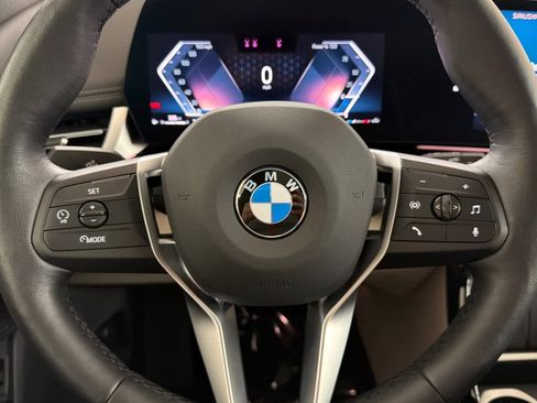 Used 2025 BMW X1 xDrive28i w/ Premium Package image 23