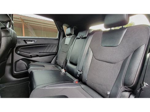 Used 2024 Ford Edge ST image 15